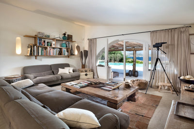 Arredare un living moderno: 5 mobili salotto must have